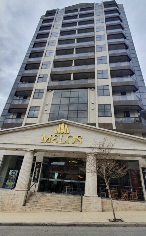 DEPARTAMENTO EN MELOS AMOBLADO