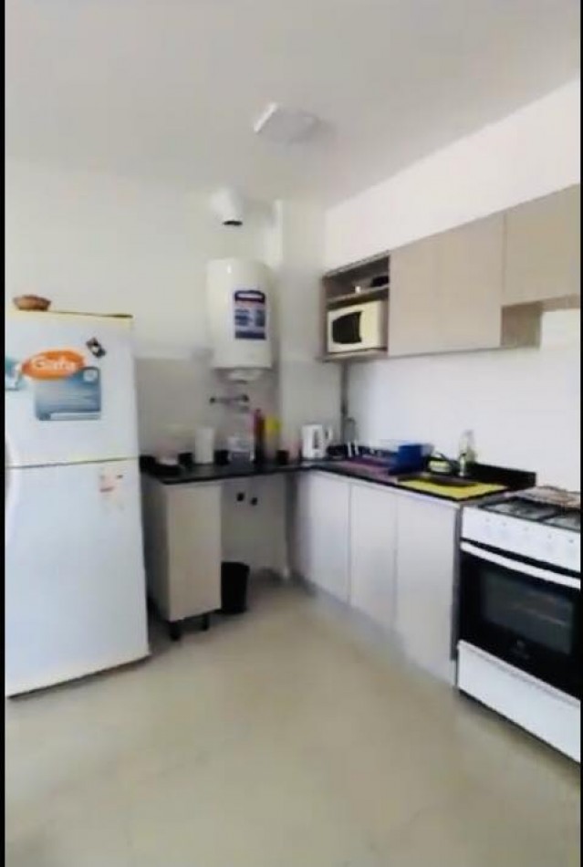 DEPARTAMENTO CON BALCON PILETA Y COCHERA