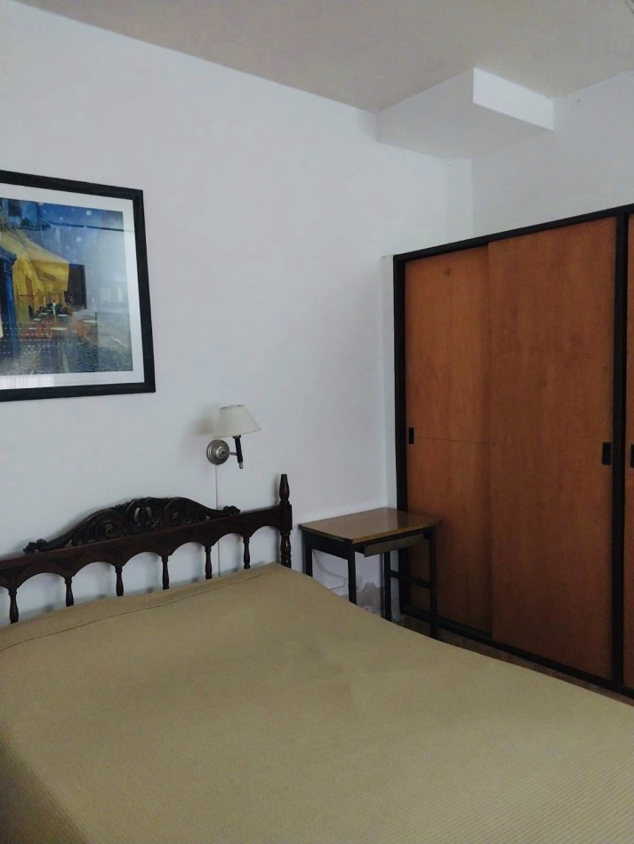 DEPARTAMENTO A LA CALLE CON COCHERA