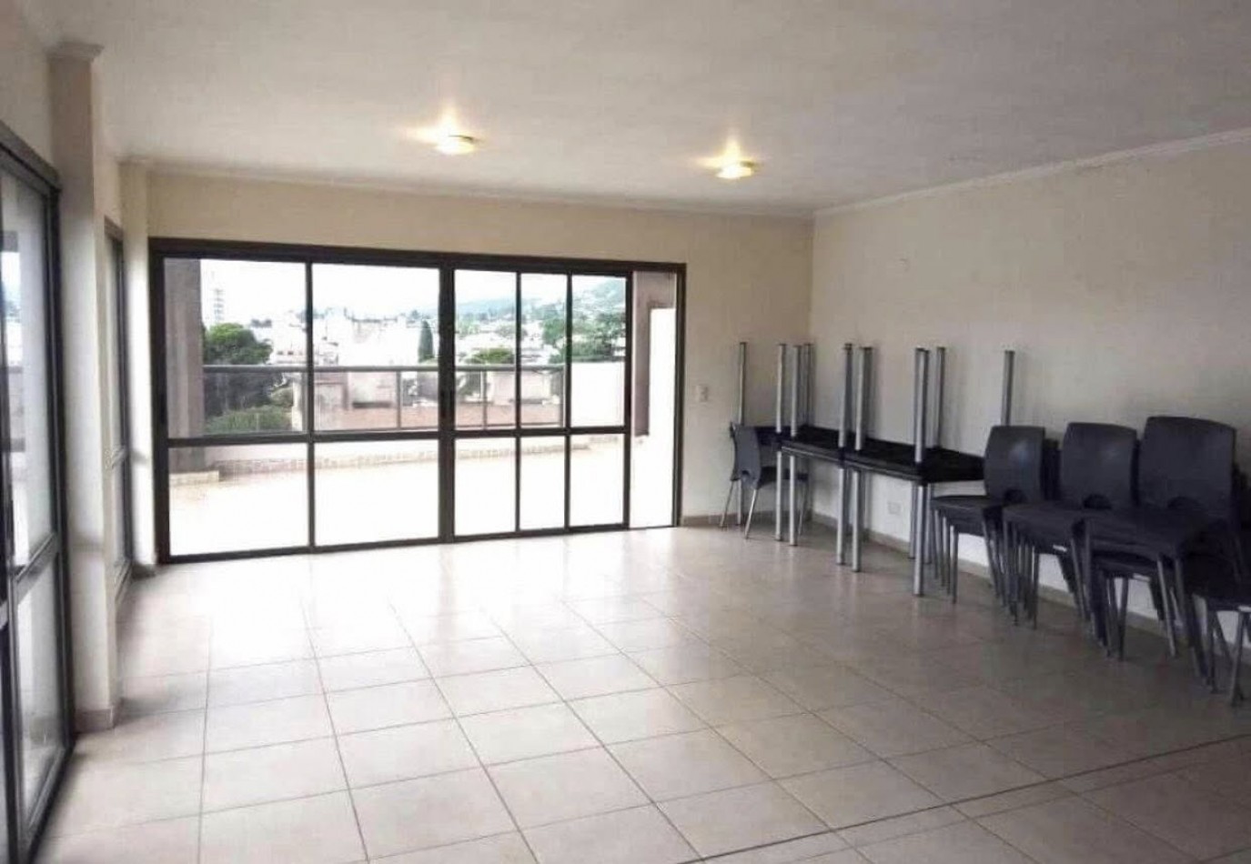 DEPARTAMENTO PLENO CENTRO PB CON PATIO