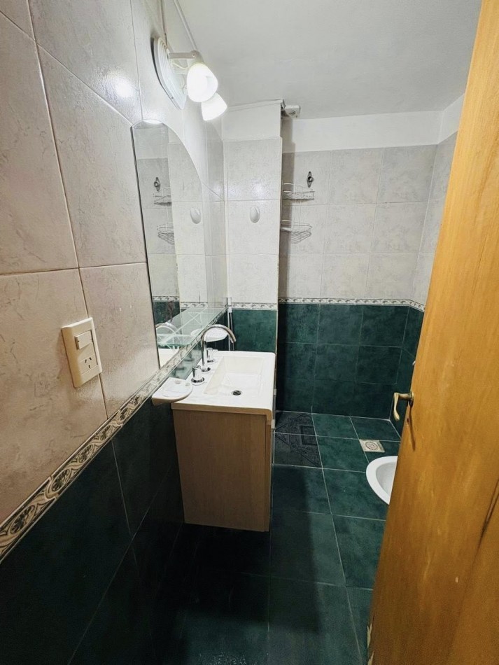 DEPARTAMENTO AMOBLADO 1 PISO RENOVADO A  NUEVO CENTRICO