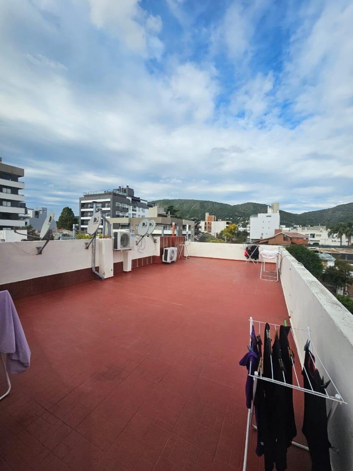 DEPARTAMENTO  1 dormitorio EN EL CENTRO CON ESCRITURA RECICLADO