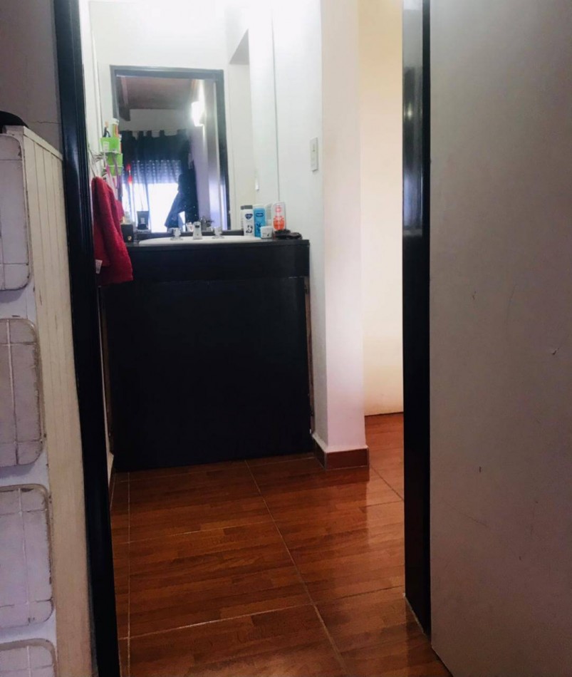 Departamneto con cochera y gas natural calle Jose Ingenieros