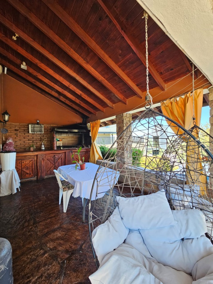 Complejo de 5 Cabañas listas para trabajar