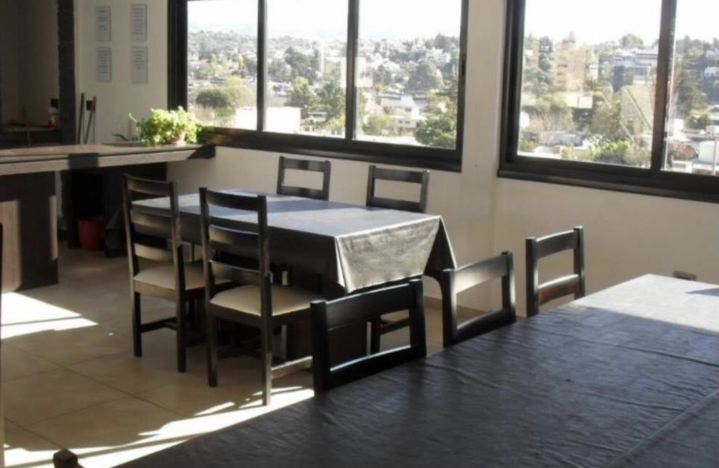 DEPARTAMENTO DE CALIDAD CON SUM GRANDE ,PILETA Y COCHERA 