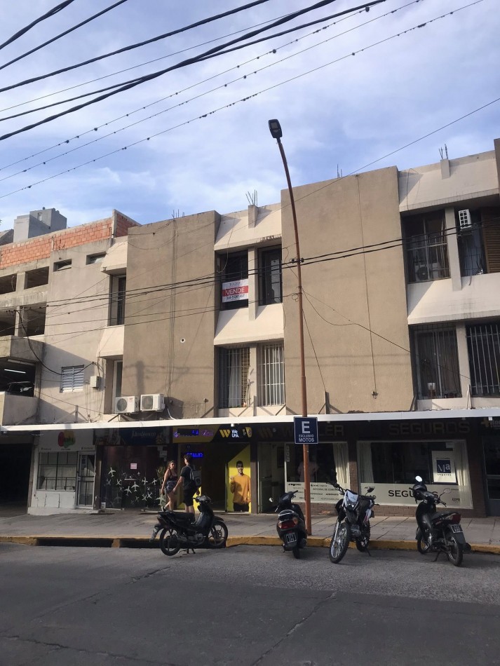 Dos Oficinas en venta y dos oficinas en pb se recibe vehiculo