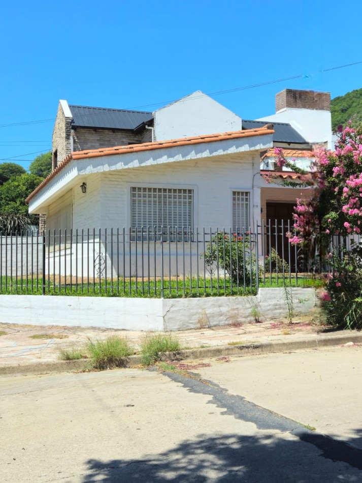 Casa 3 dormitorios en Barrio Jose Muñoz