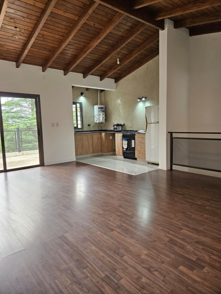 DUPLEX NUEVO CON TERRAZA PATIO PILETA PROPIA COCHERA  NO PAGA EXPENSAS 