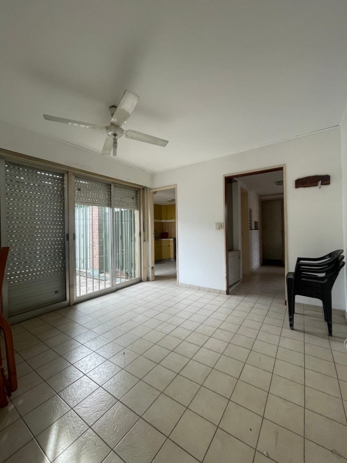 CASA A REFACCIONAR CENTRICA