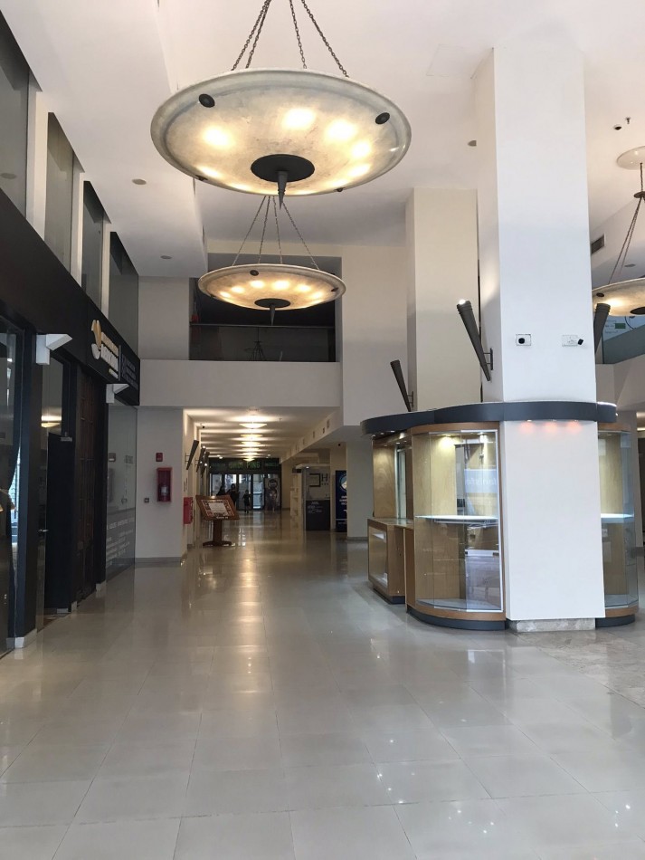 LOCAL EN TORRE MELOS 