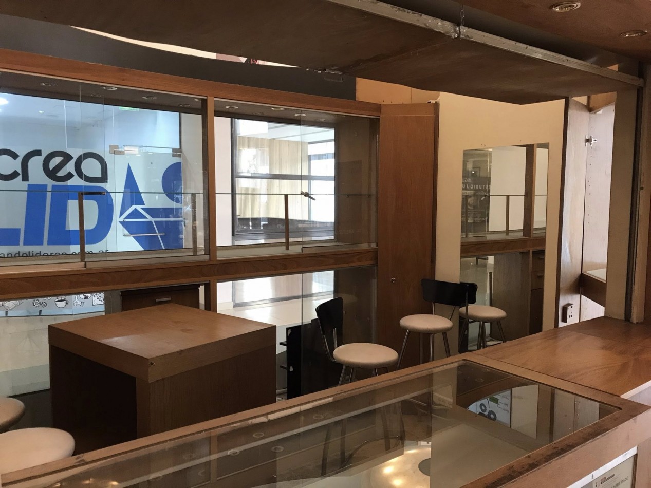 LOCAL EN TORRE MELOS 