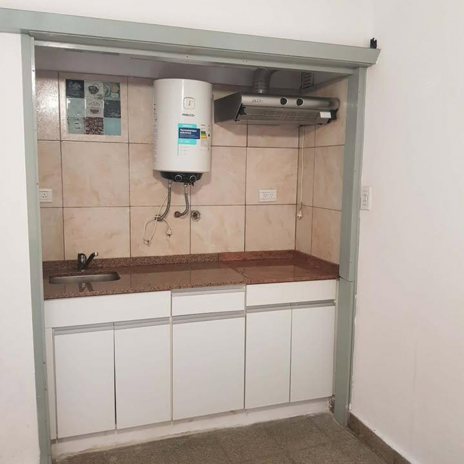 DEPARTAMENTO PB VISTA  A LA CALLE 