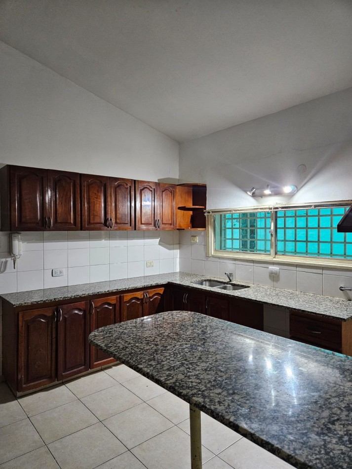 Casa 3 dormitorios en Barrio Jose Muñoz