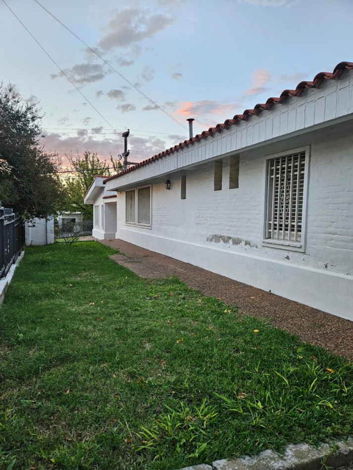 Casa 3 dormitorios en Barrio Jose Muñoz