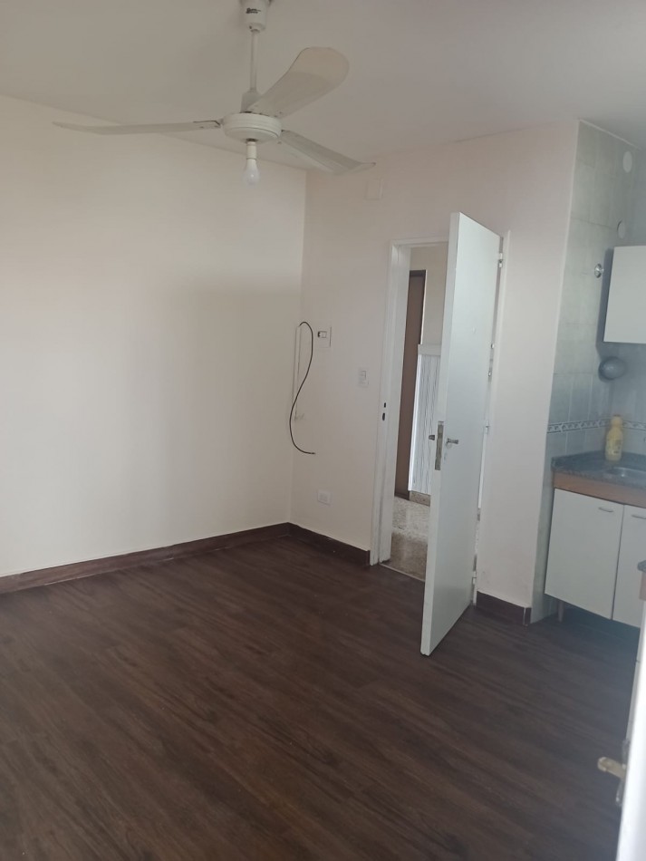 DEPARTAMENTO RECICLADO PB CON PATIO