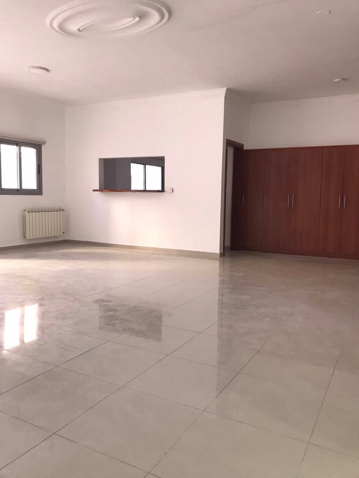 DEPARTAMENTO DE 200M CUB CON 200M DE PATIO PLENO CENTRO ACEPTO VEHICULOS 