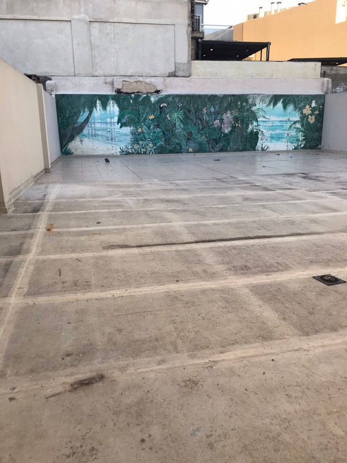 DEPARTAMENTO DE 200M CUB CON 200M DE PATIO PLENO CENTRO ACEPTO VEHICULOS 