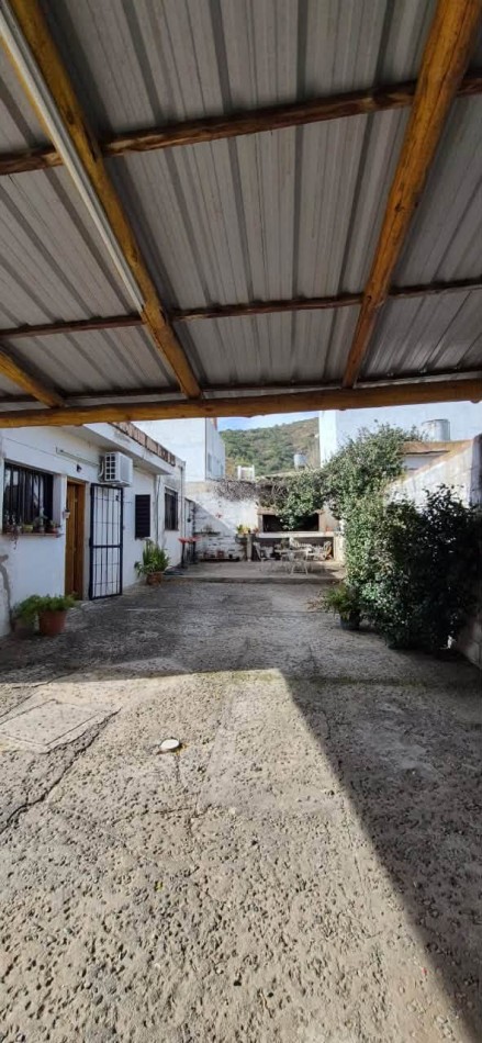 CASA DE 3 DOR PATIO COCHERA GAS NATURAL