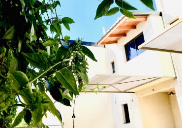 ALQUILER ANUAL duplex   1 dor una sala de estudio