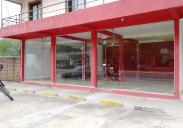 ALQUILO LOCAL COMERCIAL SOBRE CARCANO