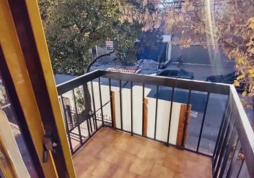 DEPTO 1 DOR BALCON A LA CALLE