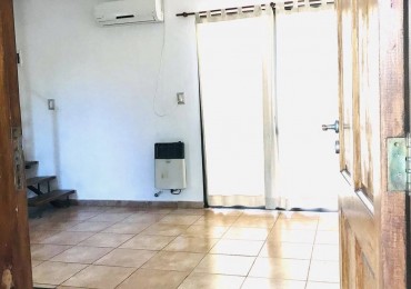 DUPLEX 2 DOR 1 BAÑO PATIO COCHERA PROPIA NO PAGA EXPENSAS 